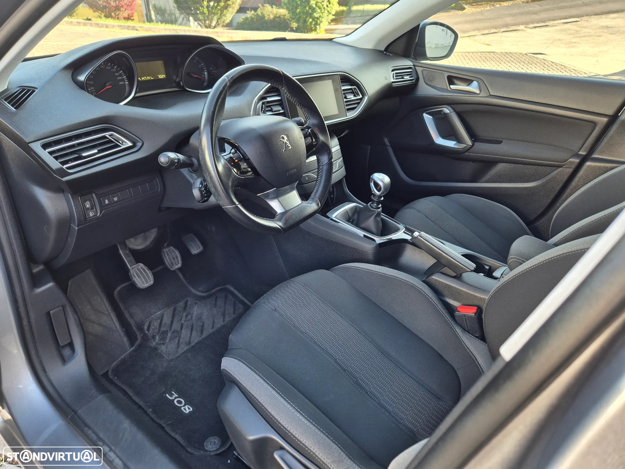 Peugeot 308 PureTech 130 Stop & Start Style - 13