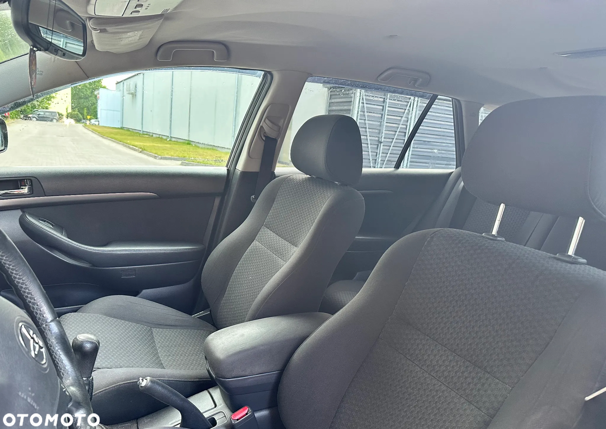 Toyota Avensis 2.0 VVT-i Sol - 8