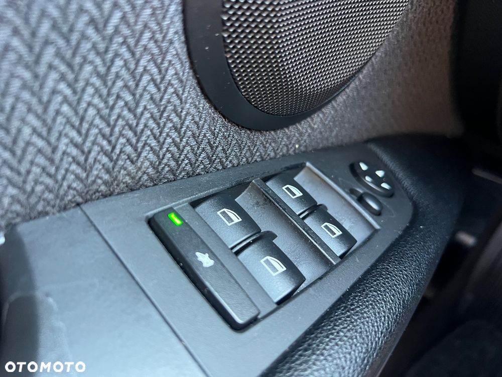 BMW Seria 3 318i Edition Lifestyle - 26