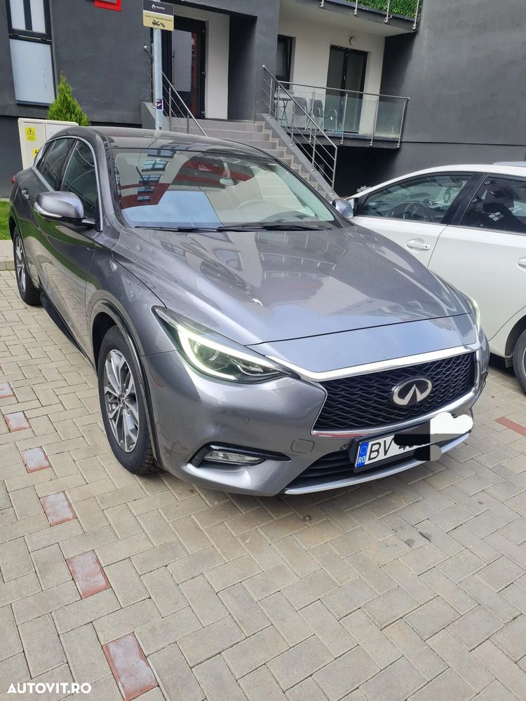 Infiniti Q30 1.6t DCT Premium Tech - 1