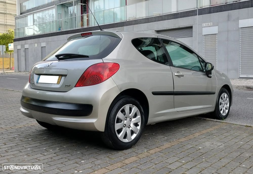 Peugeot 207 1.4 HDi Urban - 4