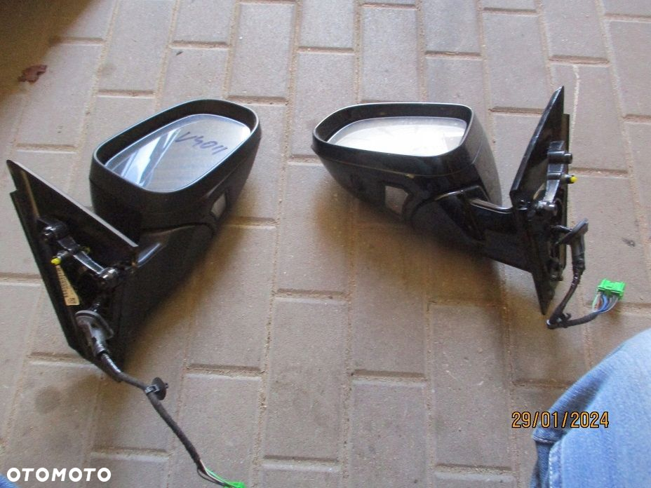 VOLVO V40 II LUSTERKO LEWE/PRAWE 10/8PIN 452-46 - 2