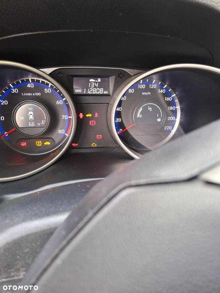 Hyundai ix35 - 12