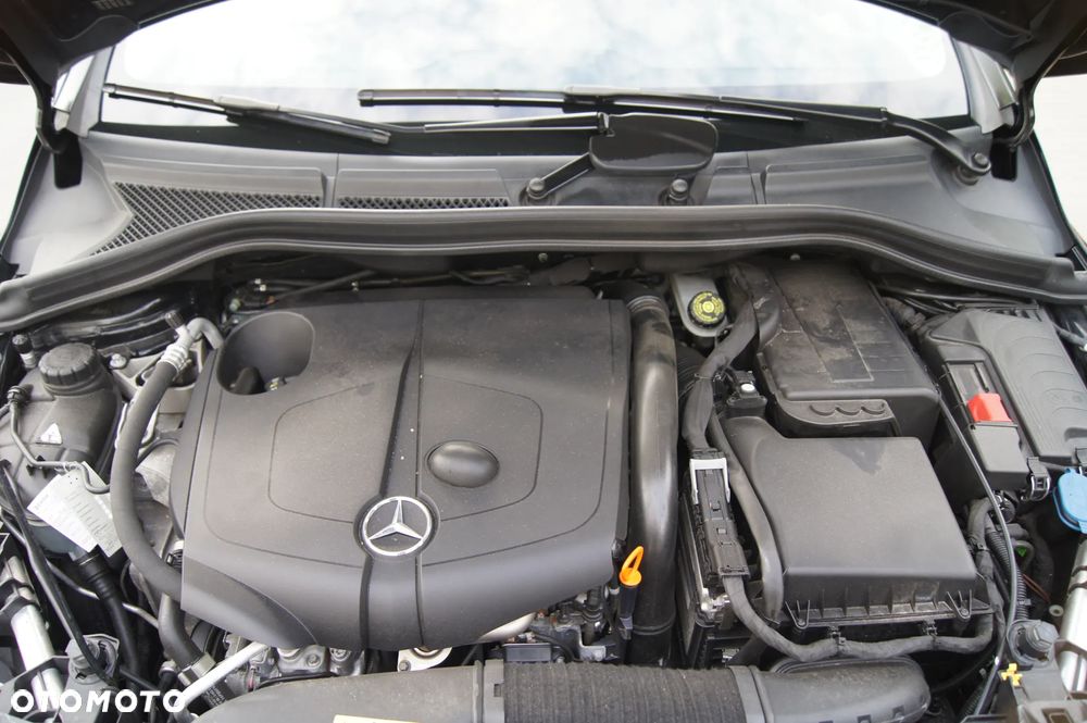 Mercedes-Benz Klasa B 180 CDI (BlueEFFICIENCY) - 23