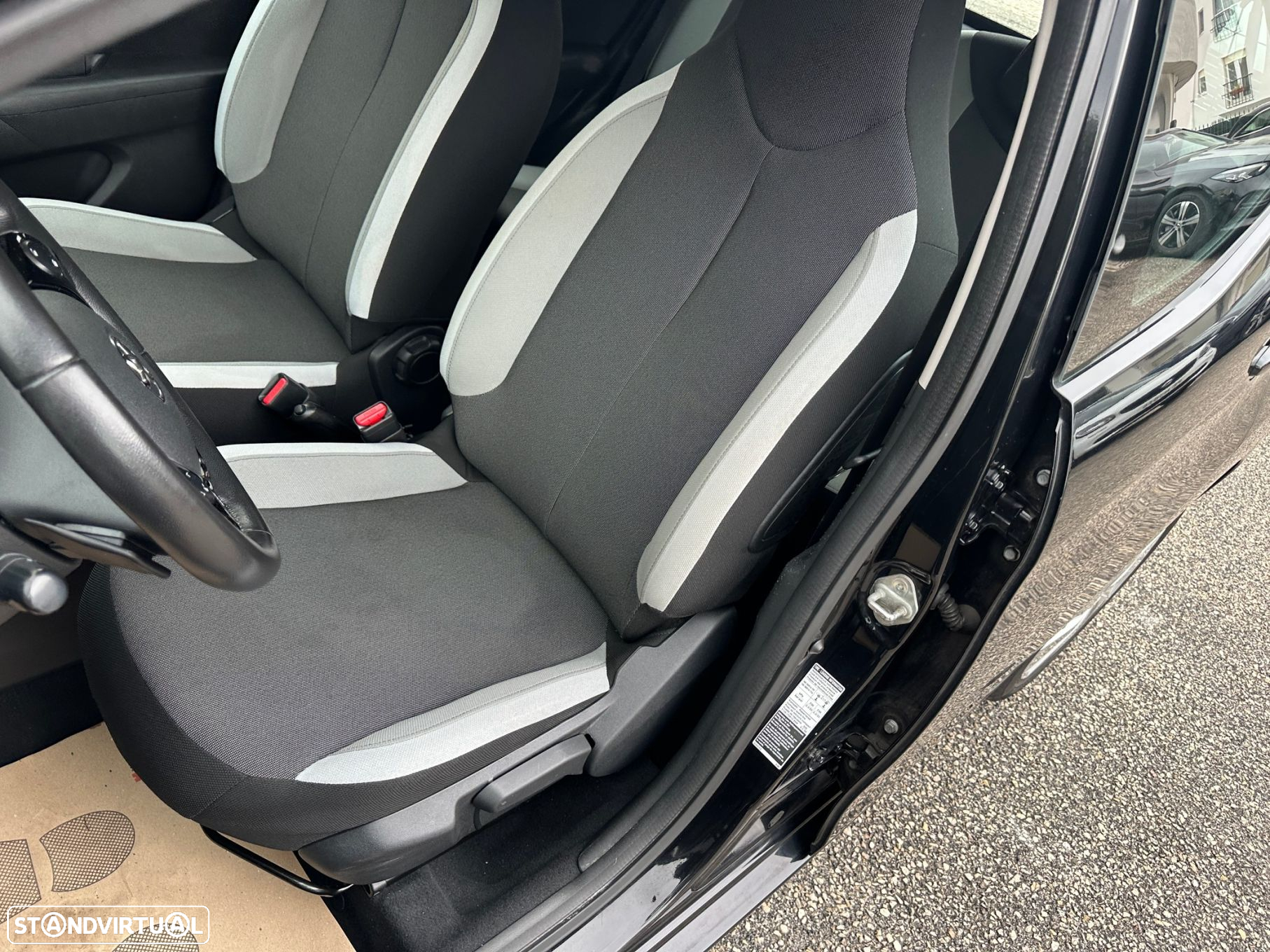 Toyota Aygo 1.0 X-Play Plus MM - 15