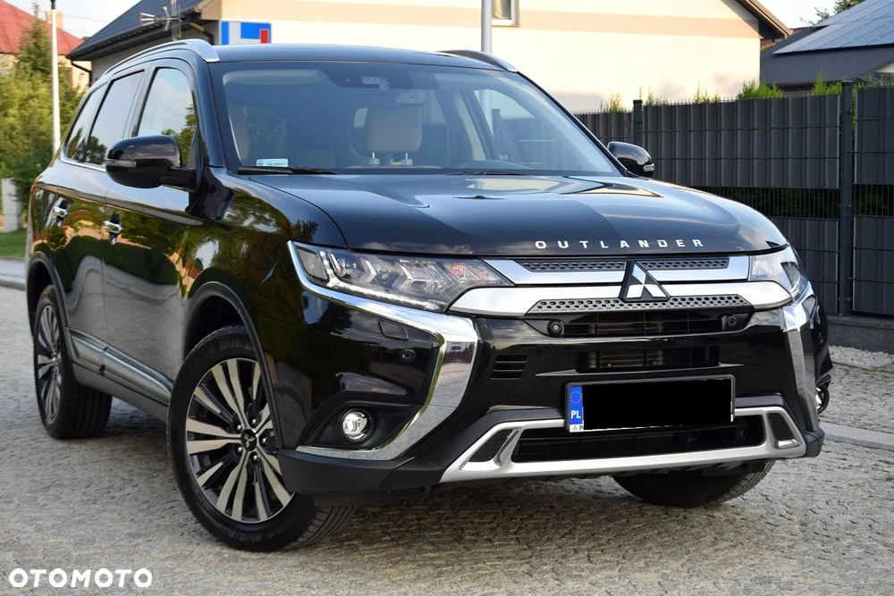 Mitsubishi Outlander - 9
