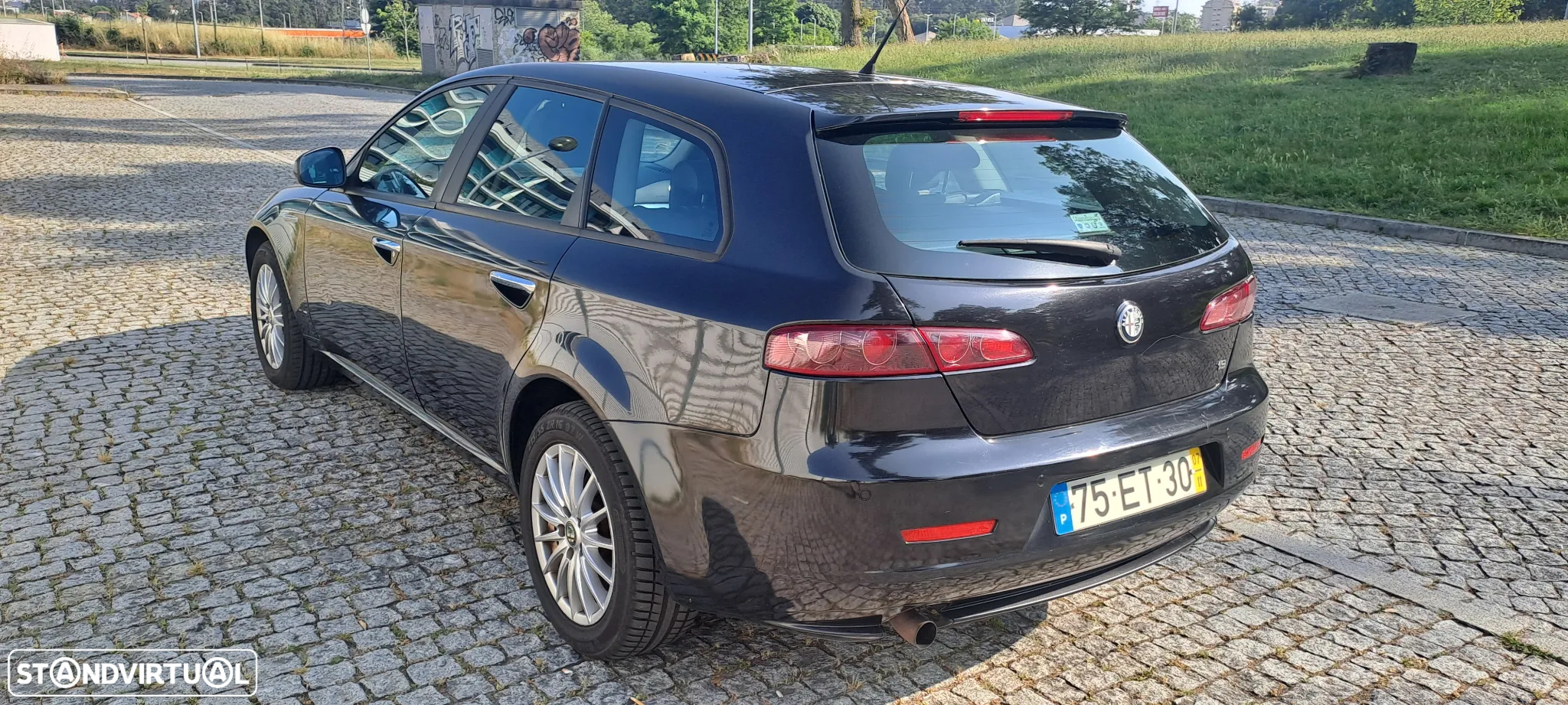 Alfa Romeo 159 Sportwagon 1.9 JTDm 8V Elegante - 11