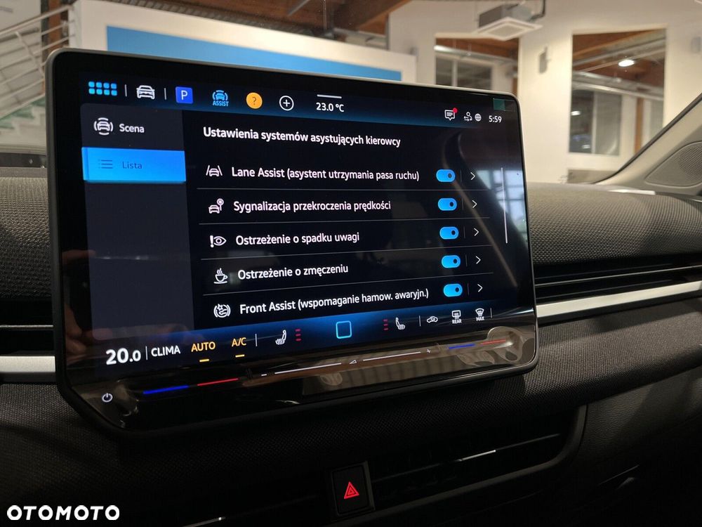 Volkswagen T-Roc 1.5 eTSI Life DSG - 22