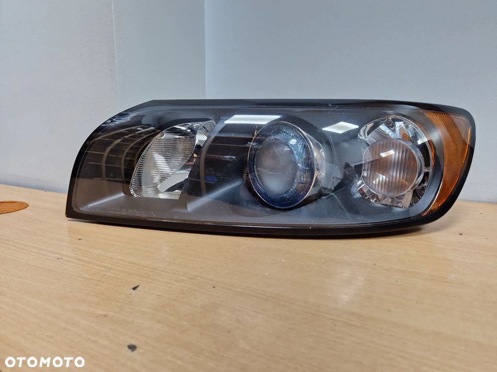 LAMPA LEWA PRZEDNIA XENON VOLVO S40II 04-07R  CZARNY ŚRODEK IDEALNA ORYGINAŁ EUROPA - 3