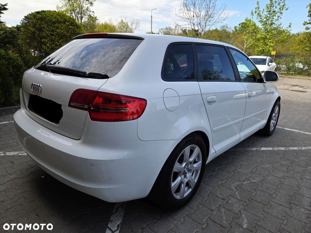 Audi A3 Sportback 1.4 TFSI Attraction - 11