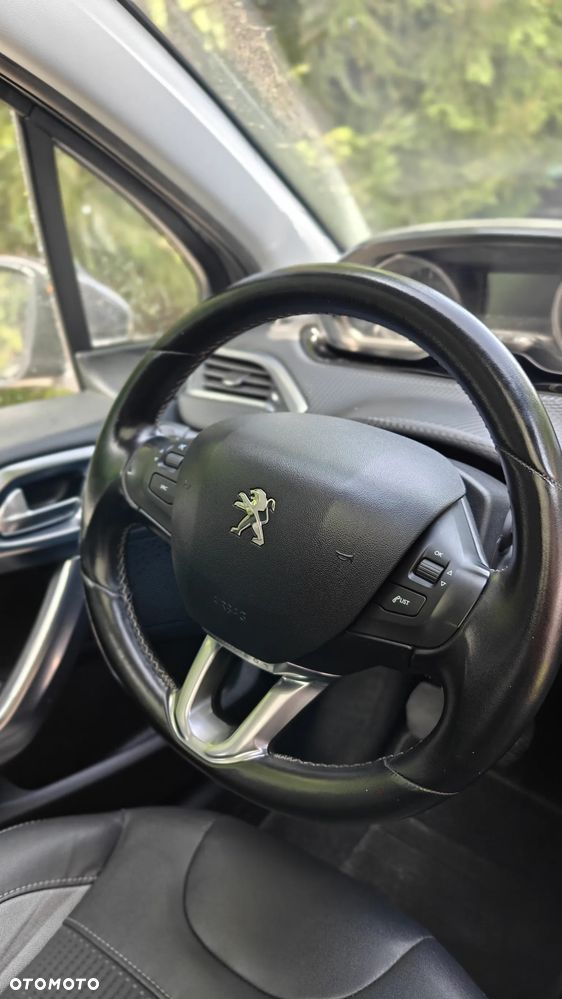 Peugeot 2008 1.6 BlueHDi Allure - 13