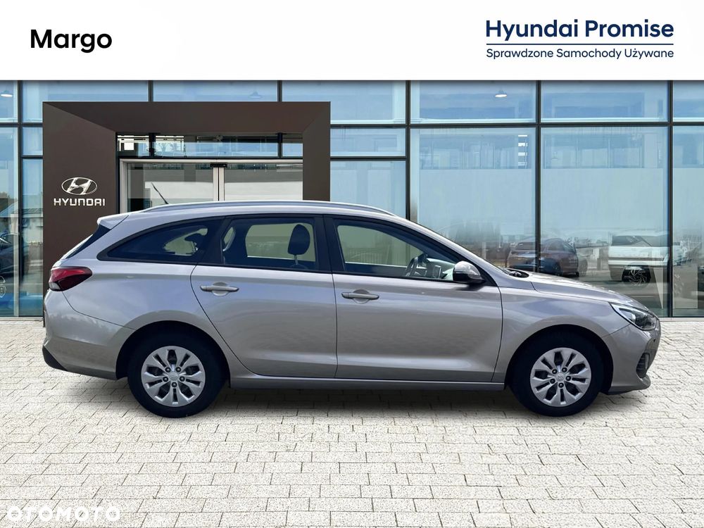 Hyundai i30 1.4 Comfort - 11