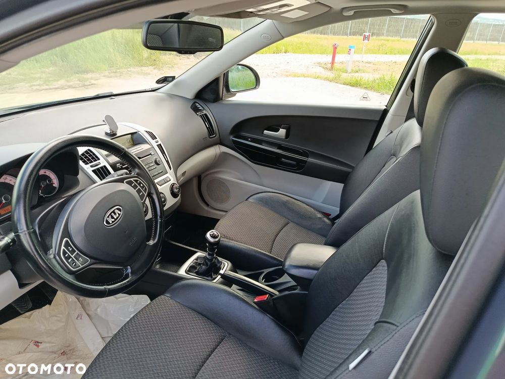 Kia Ceed - 20