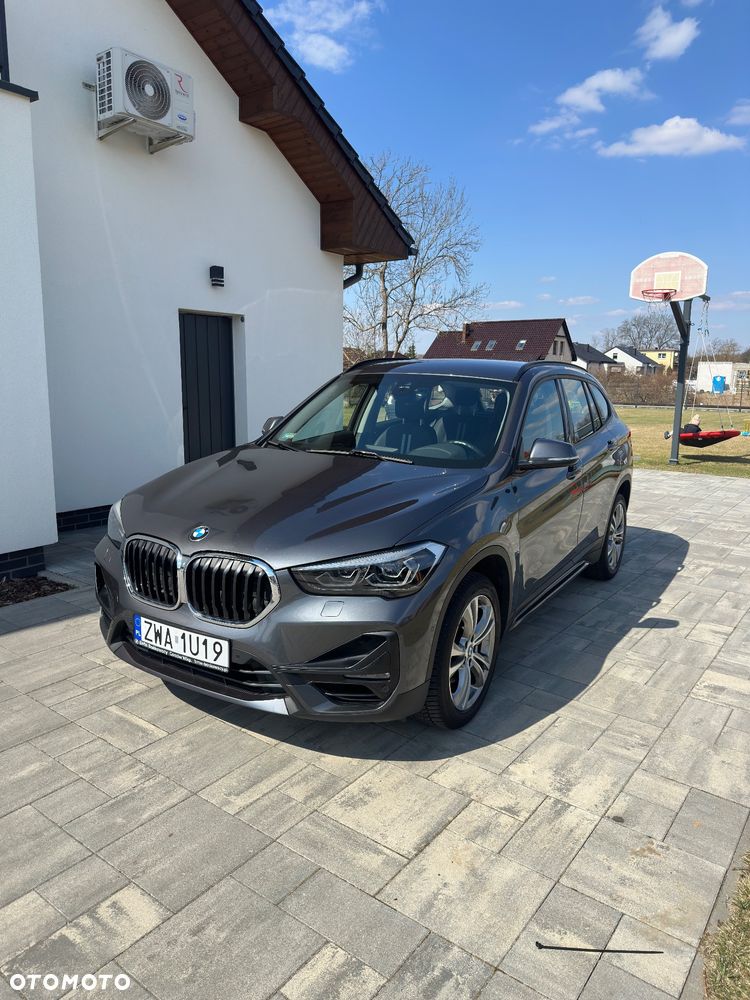 BMW X1 sDrive18i Sport Line - 1