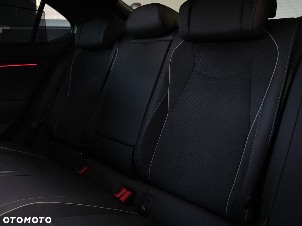 Skoda Superb 1.5 TSI mHEV Sportline DSG - 33