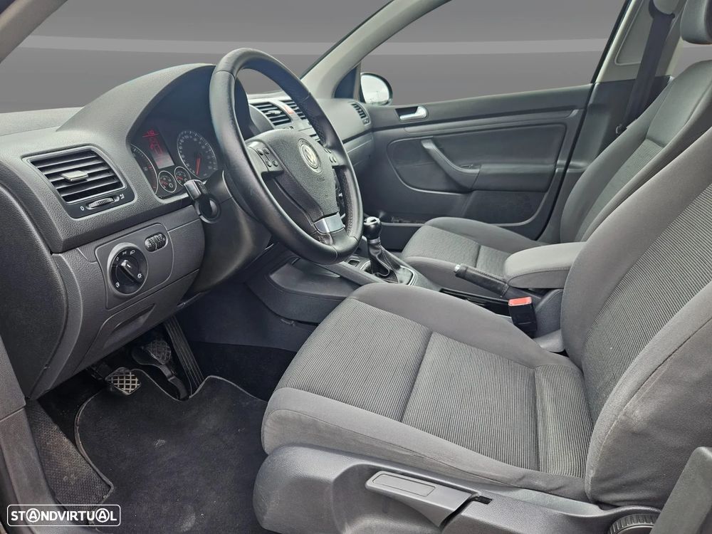 VW Golf 1.9 TDi BlueM. Confortline - 27