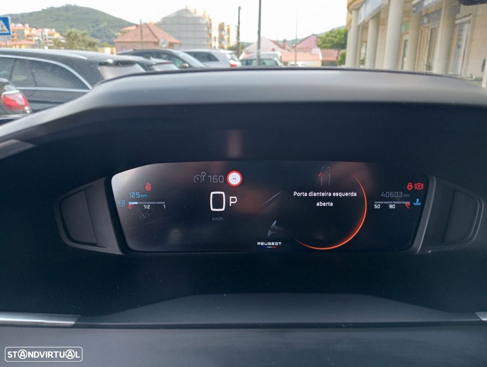 Peugeot 2008 1.2 PureTech Allure Pack EAT8 - 12