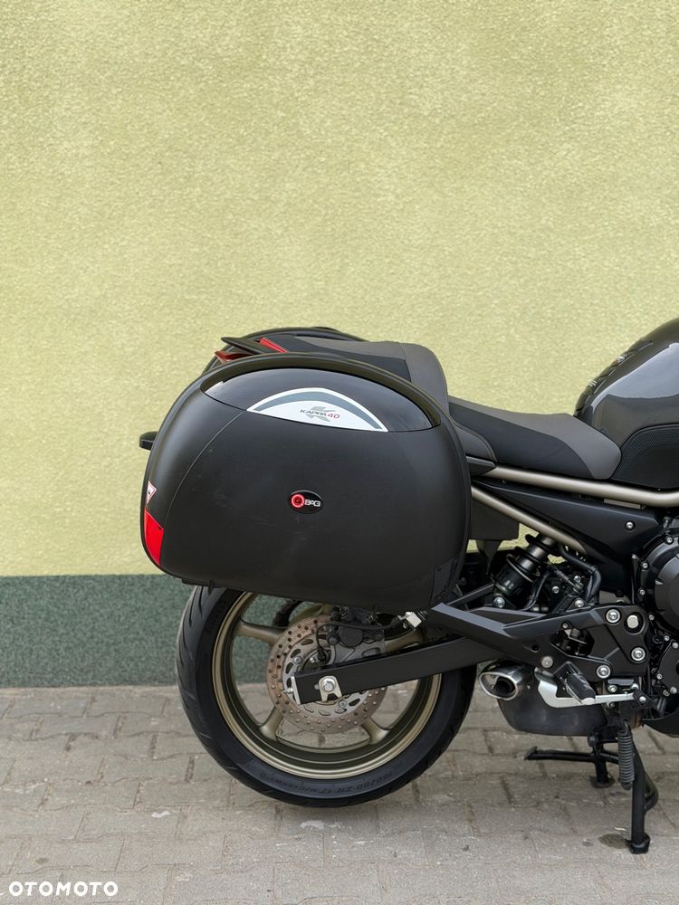 Yamaha XJ - 9