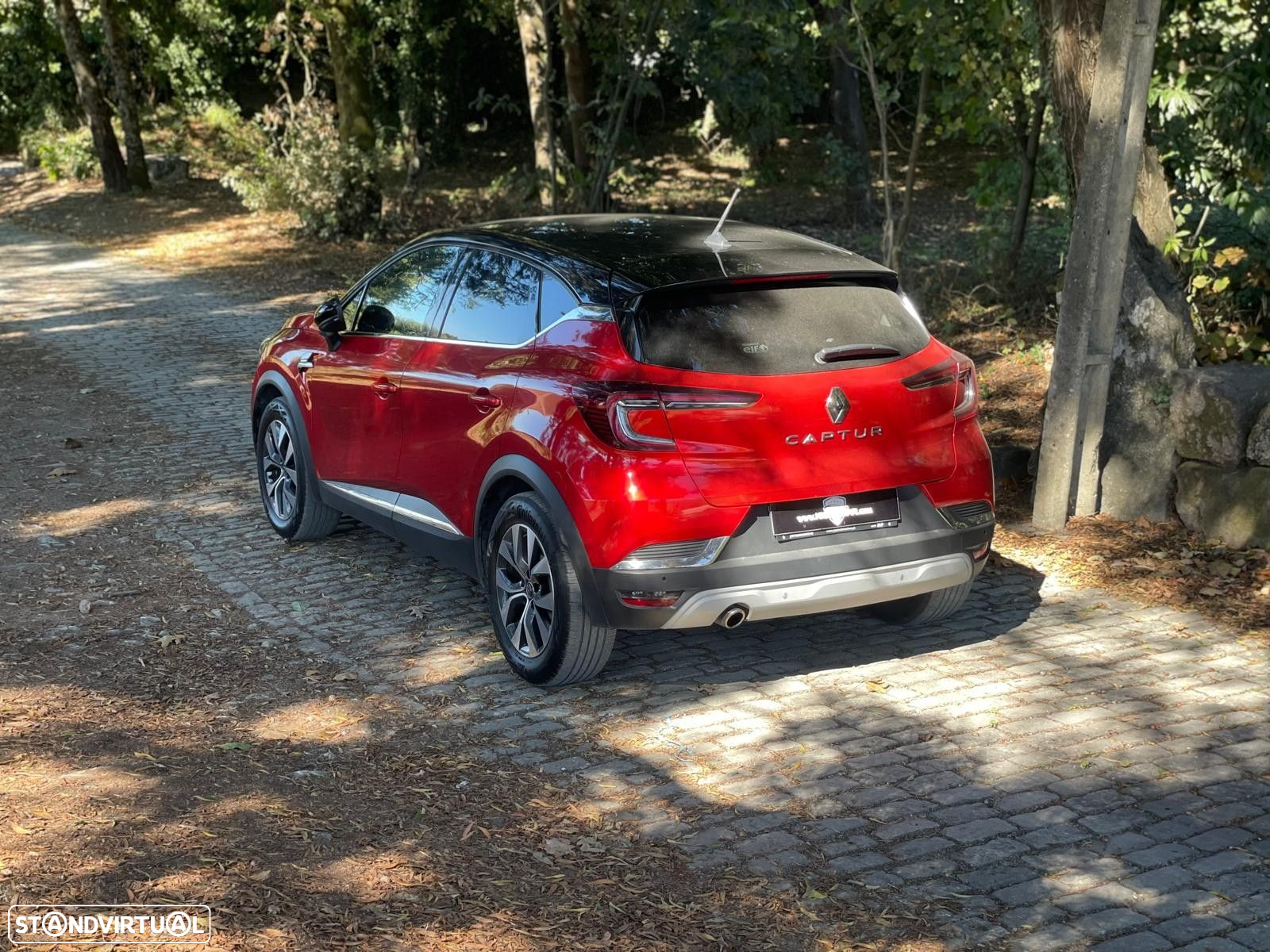 Renault Captur 1.0 TCe Exclusive - 34