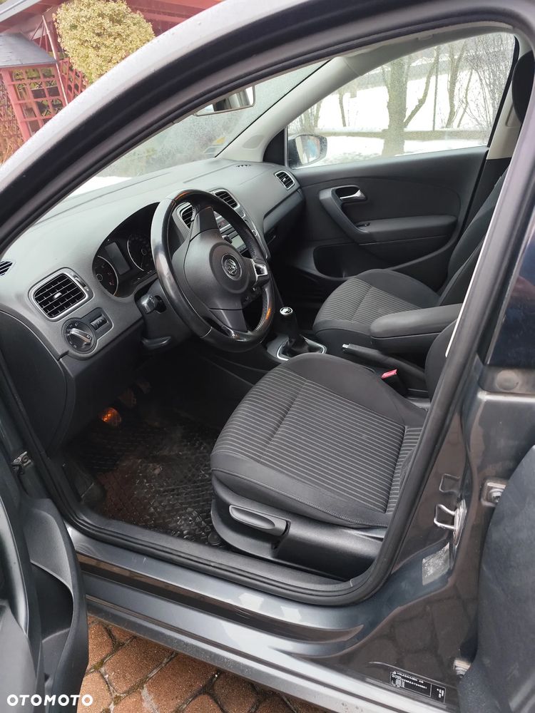Volkswagen Polo 1.4 16V Comfortline - 9