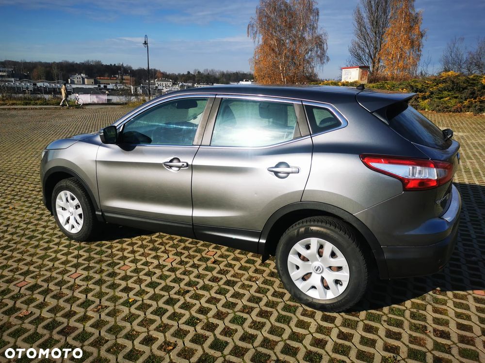 Nissan Qashqai 1.2 DIG-T N-Vision - 11