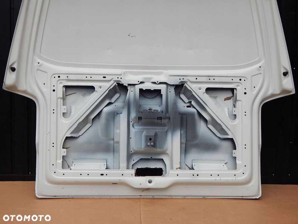 vw t5 klapa bagażnika tył tylna biała r902 - 13