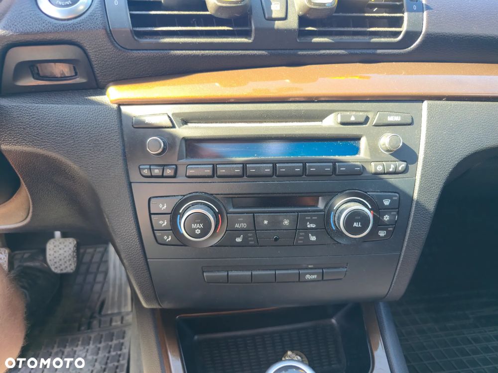 BMW Seria 1 118d - 10