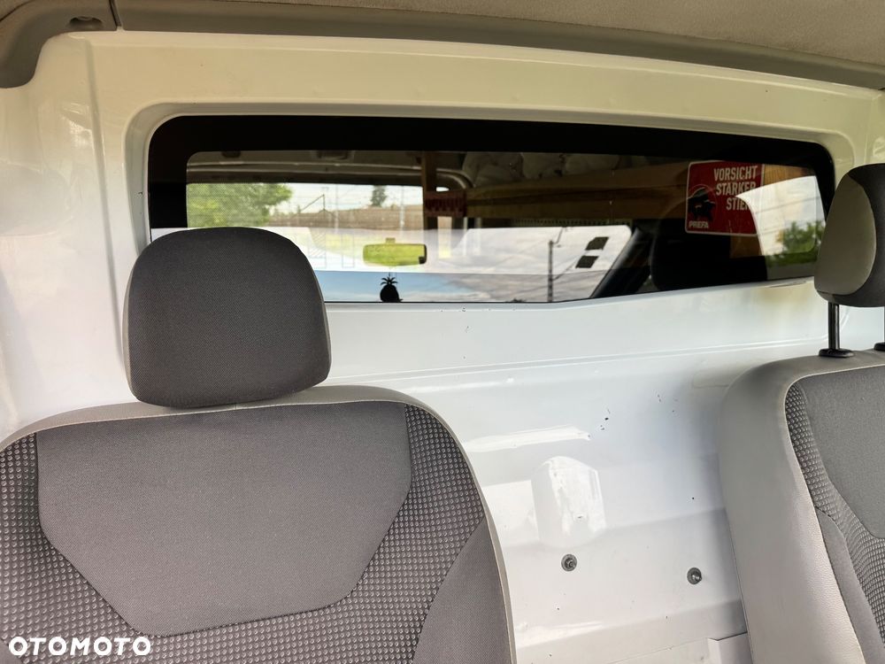 Opel Vivaro - 32