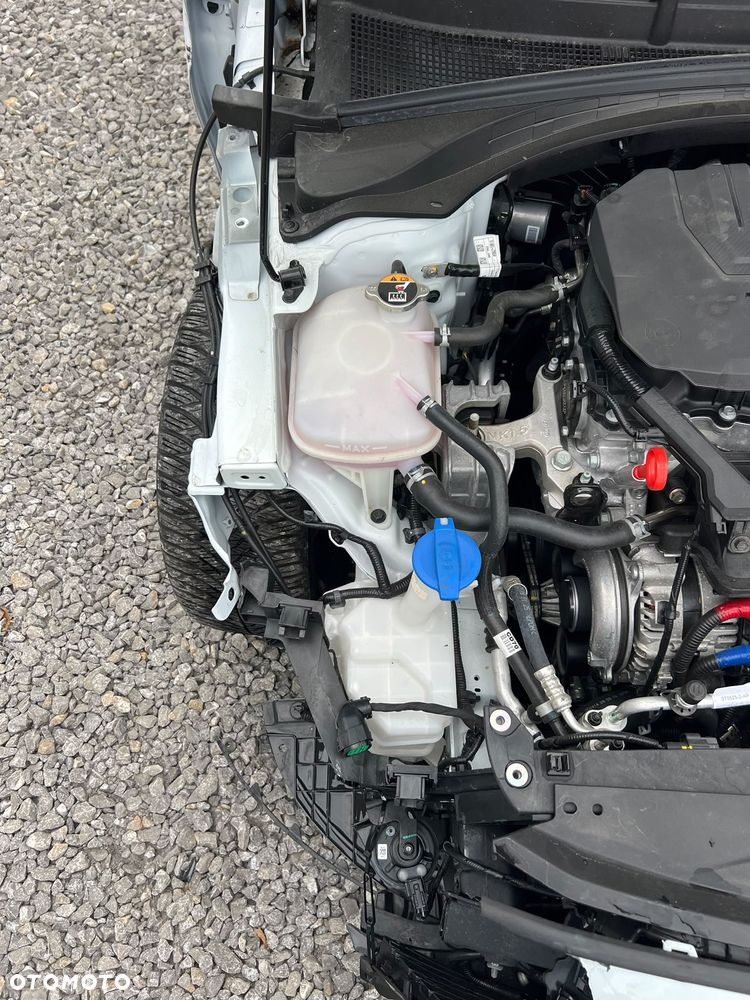 Kia Ceed 1.5 T-GDI (48V Mild-Hybrid) DCT7 Ultimate Edition - 5