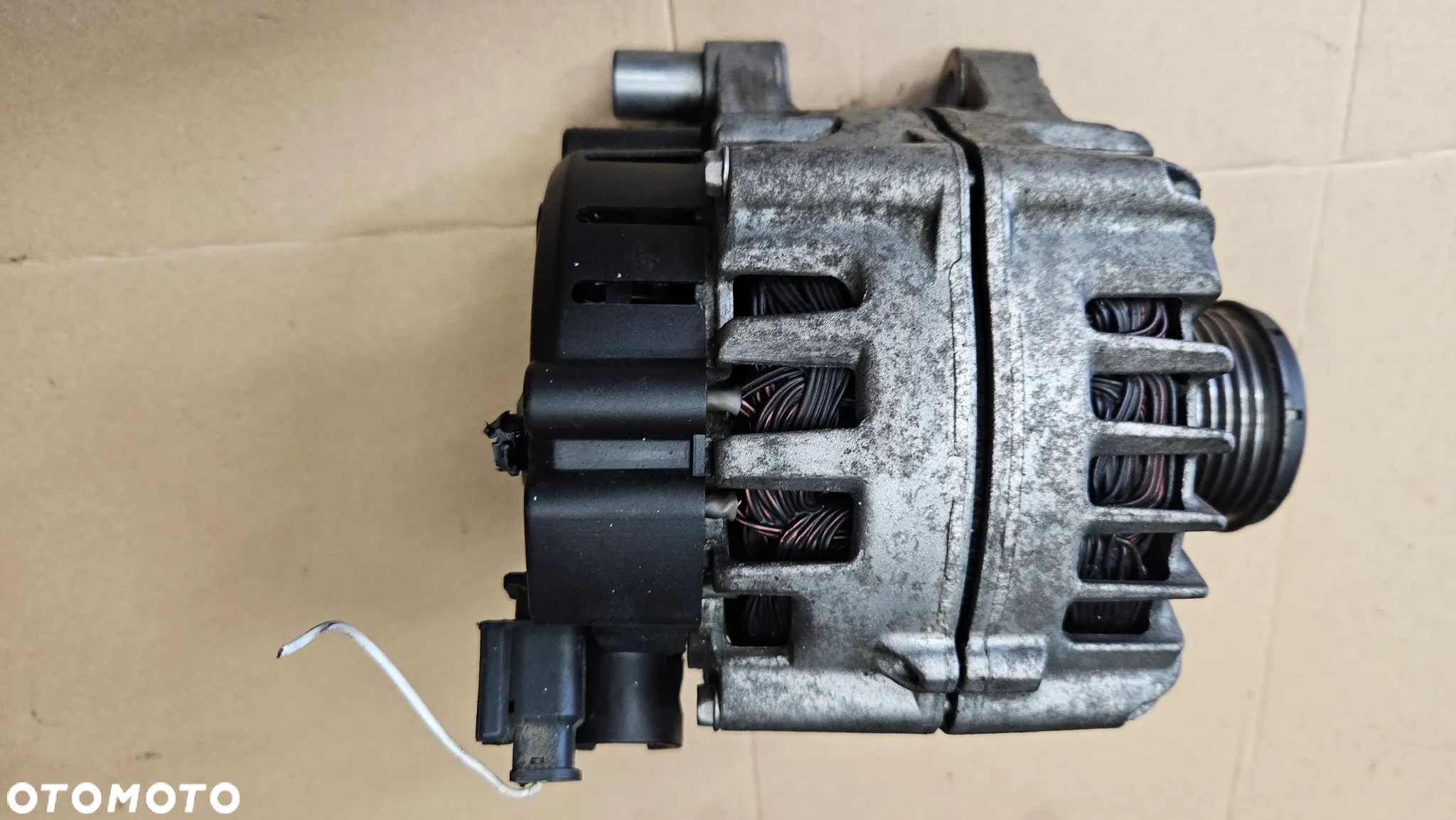 Peugeot 407 Citroen C4 C5 2.0 HDI alternator CL18 9664074280 Valeo - 1