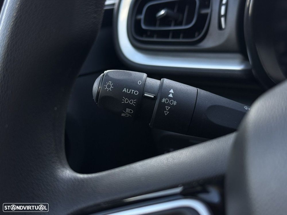 Citroën C3 1.2 PureTech Shine - 10