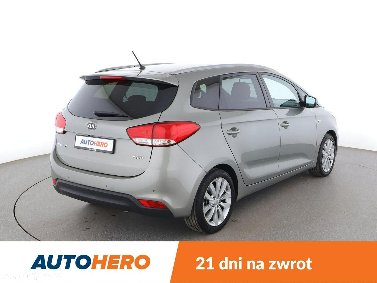 Kia Carens 1.7 CRDi L - 7