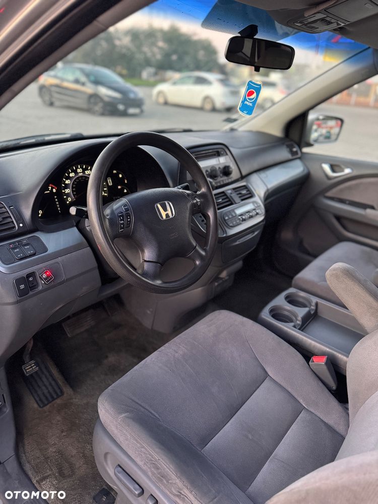Honda Odyssey 3.5 LX - 7