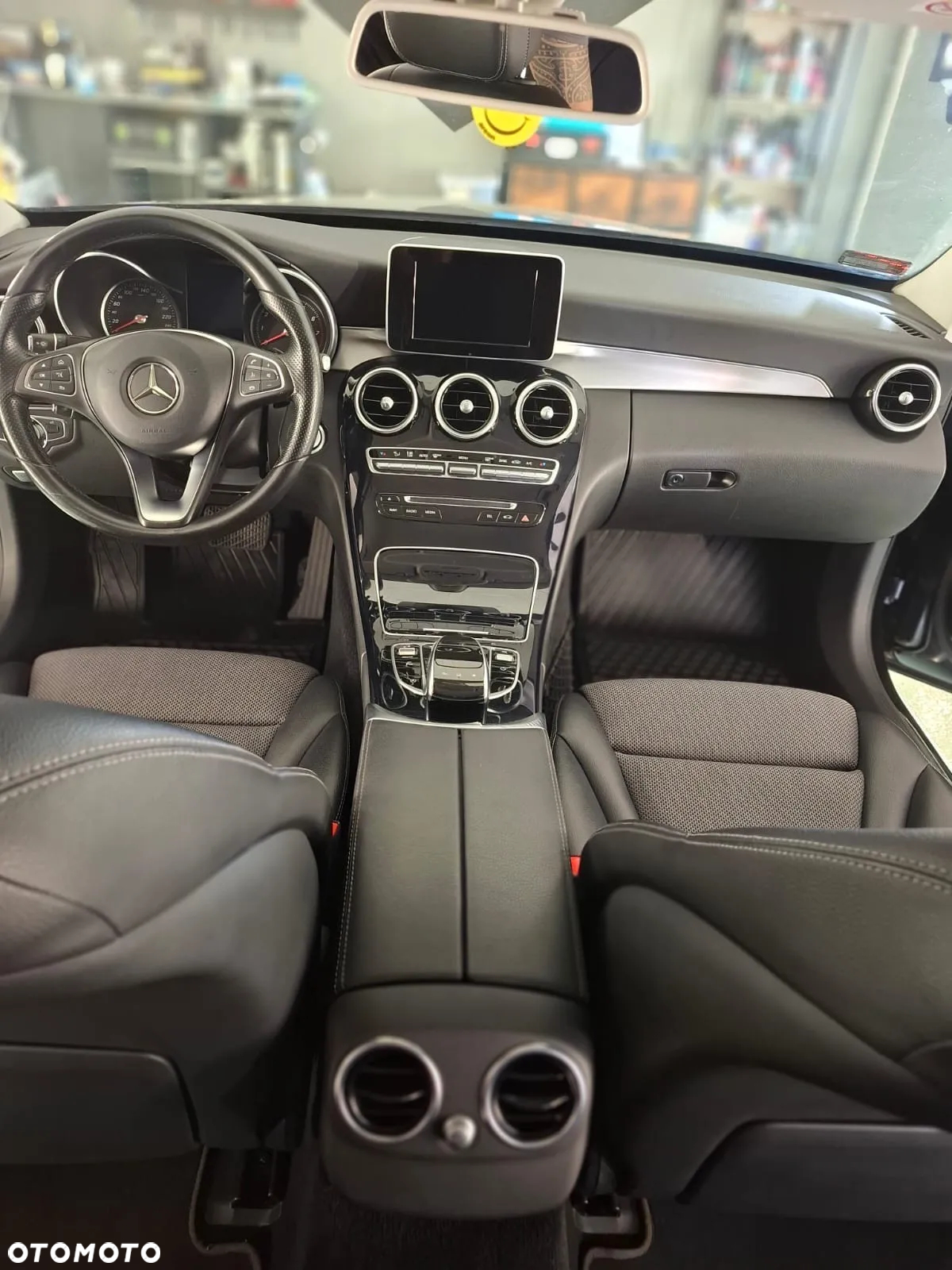 Mercedes-Benz Klasa C 250 7G-TRONIC - 7