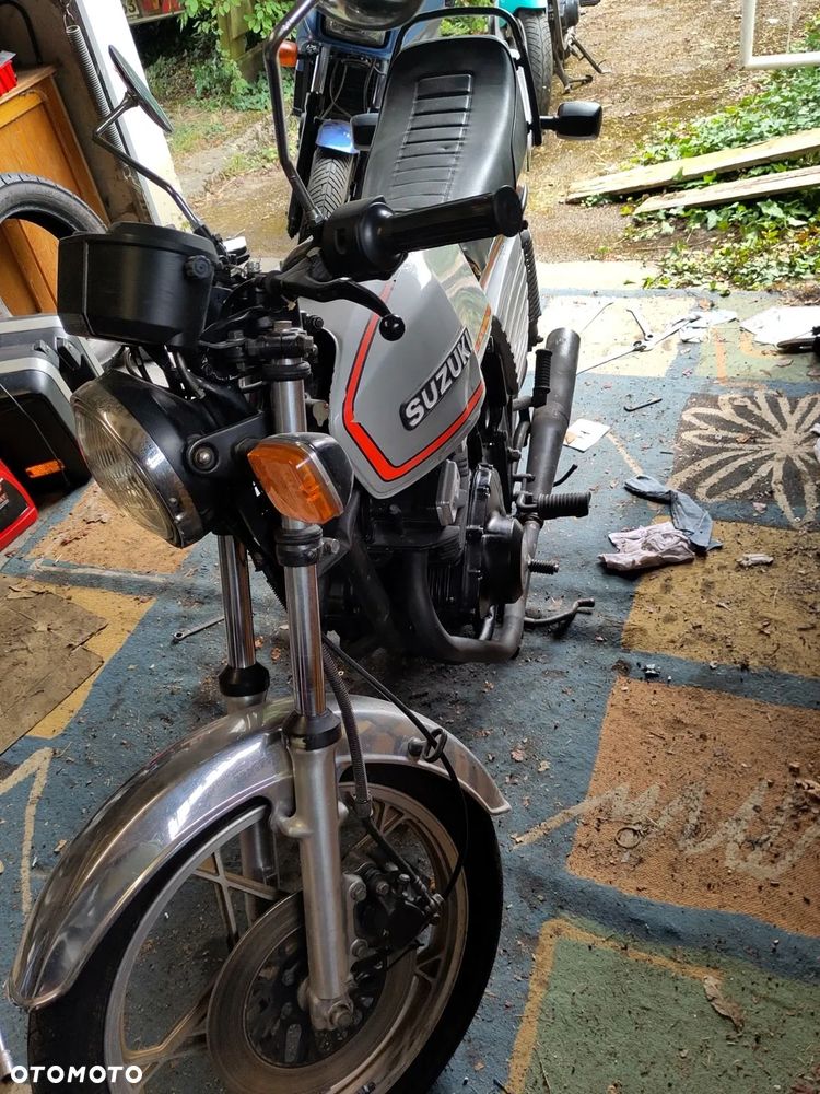 Suzuki GSX - 4