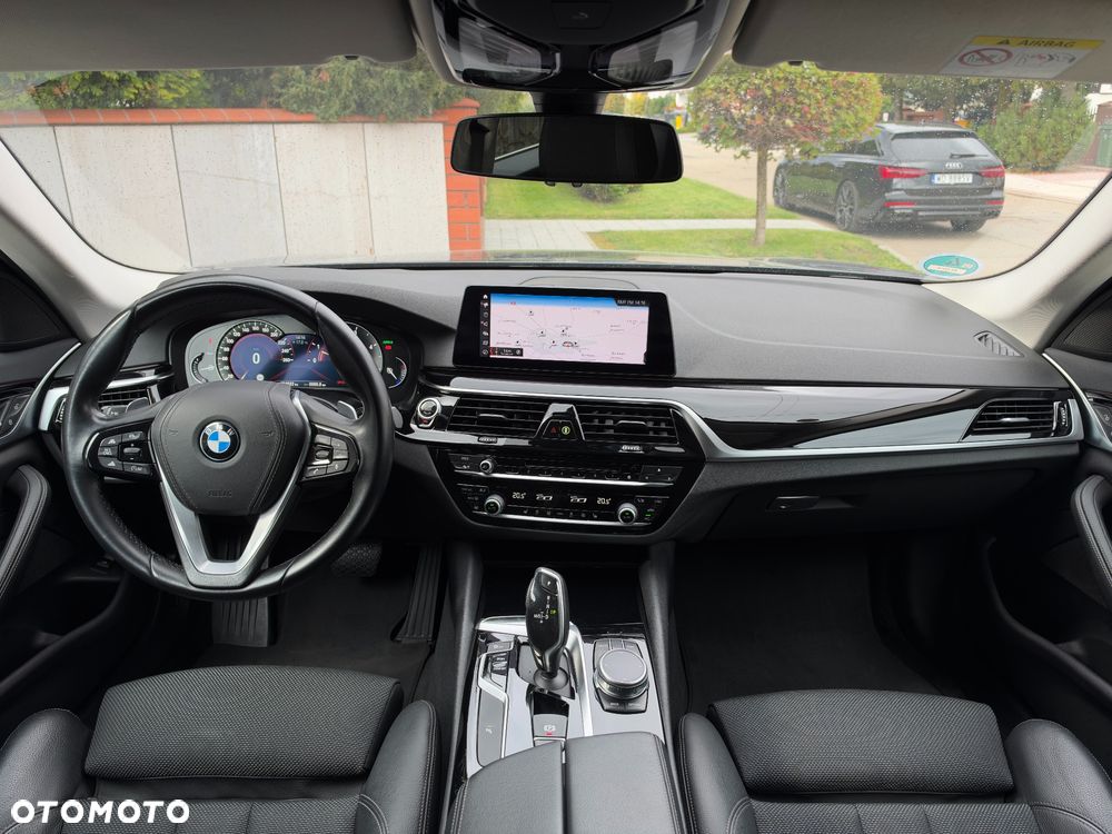 BMW Seria 5 520d Sport Line sport - 18
