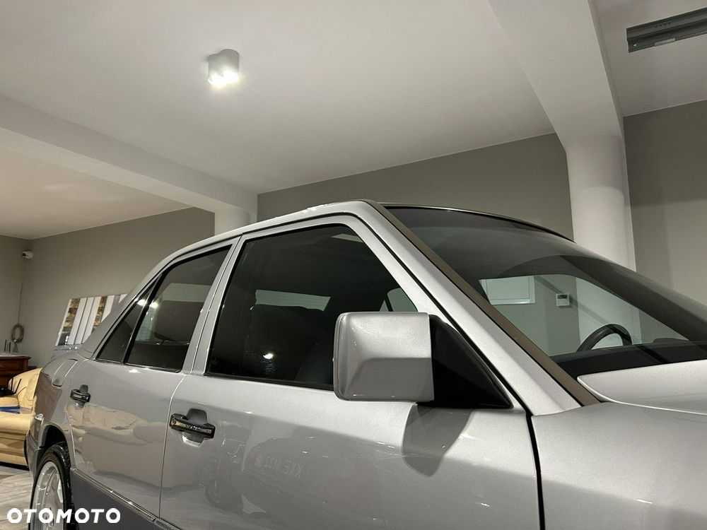 Mercedes-Benz W124 (1984-1993) - 15