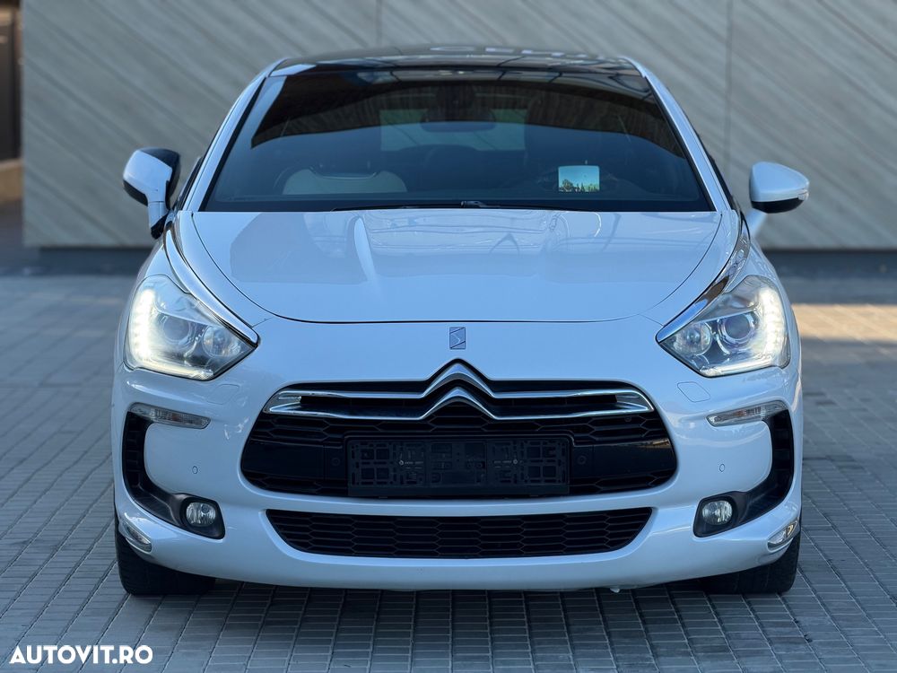 Citroën DS5 Hybrid4 EGS6 SportChic - 17