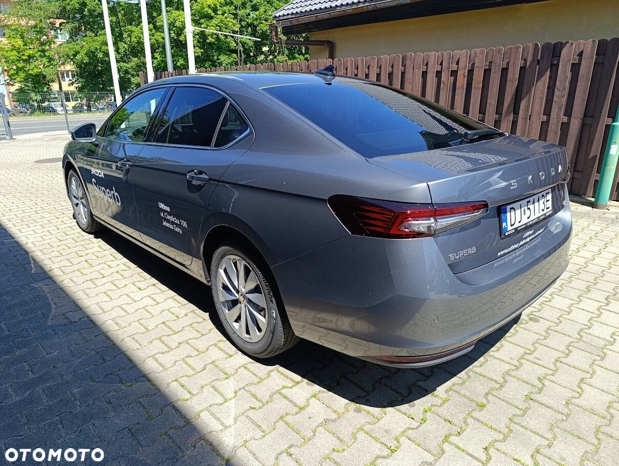 Skoda Superb 2.0 TSI 4x4 Selection DSG - 2