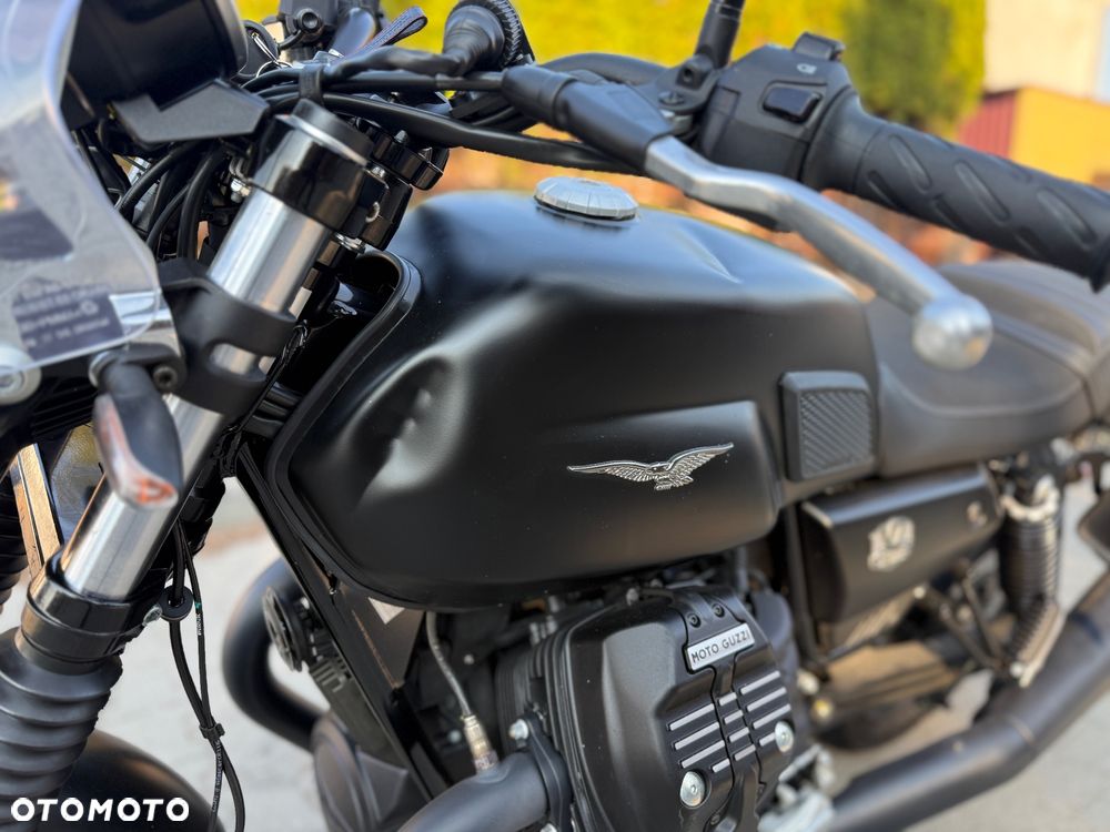 Moto Guzzi V7 - 18
