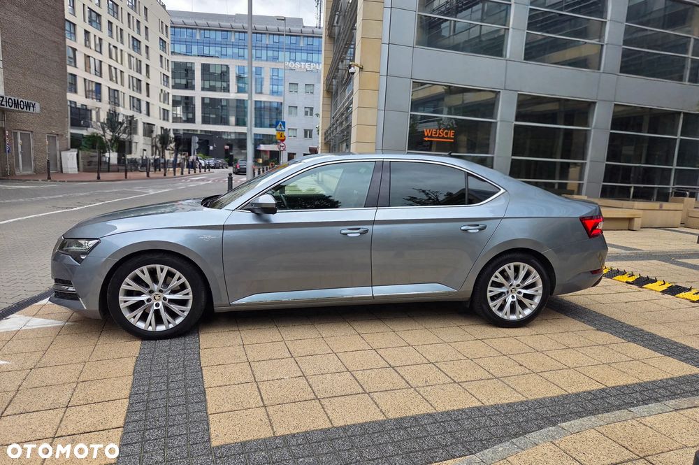 Skoda Superb 2.0 TDI L&K DSG - 4