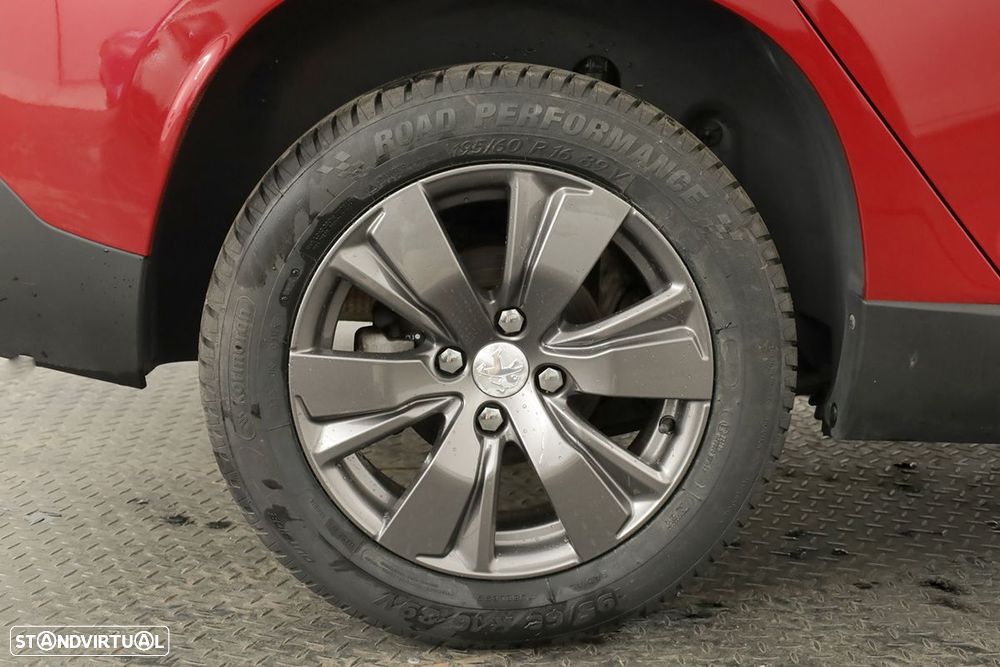 Peugeot 2008 1.2 PureTech Style - 5