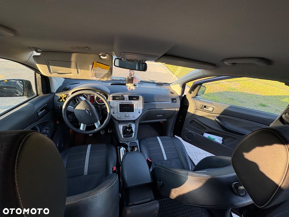 Ford Kuga 2.0 TDCi Titanium - 8