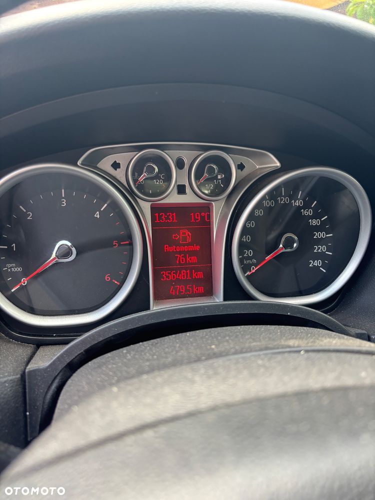 Ford Focus - 8