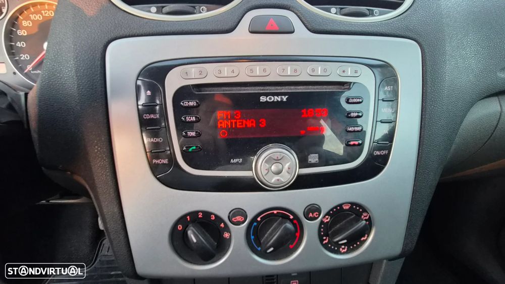 Ford Focus 1.6 TDCi S - 12