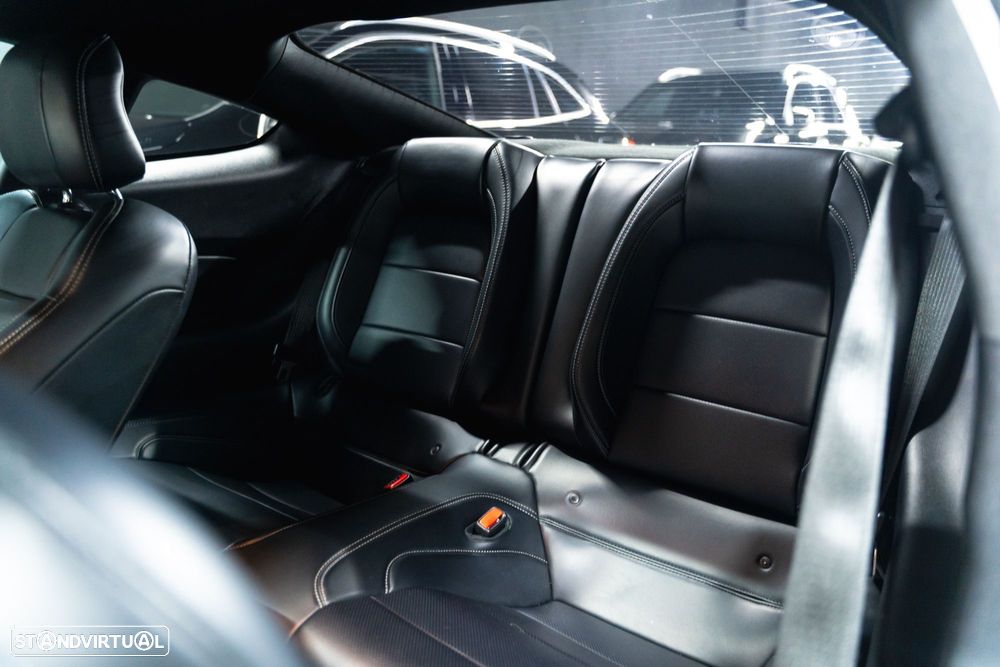 Ford Mustang 2.3i EcoBoost - 11