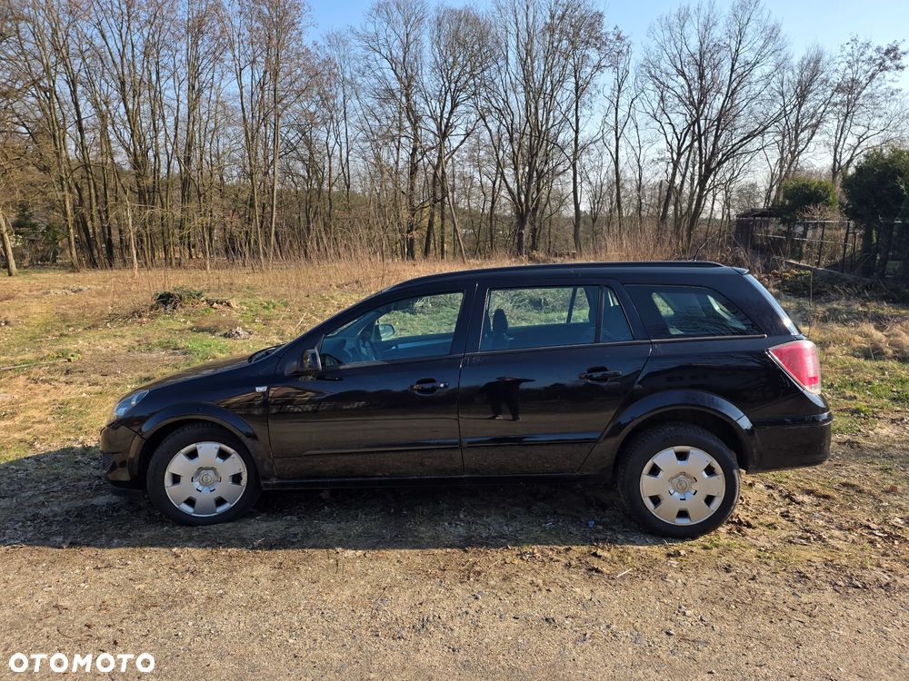 Opel Astra 1.9 CDTI Elegance - 1