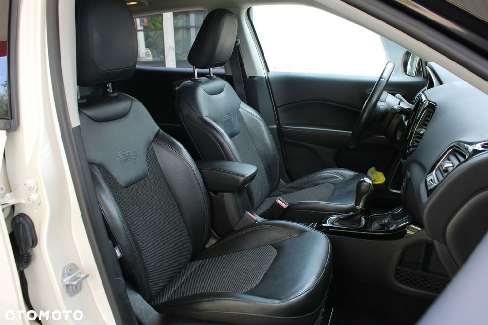 Jeep Compass 1.4 TMair Limited 4WD S&S - 9