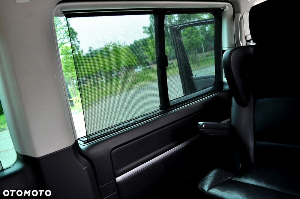 Volkswagen Multivan - 20