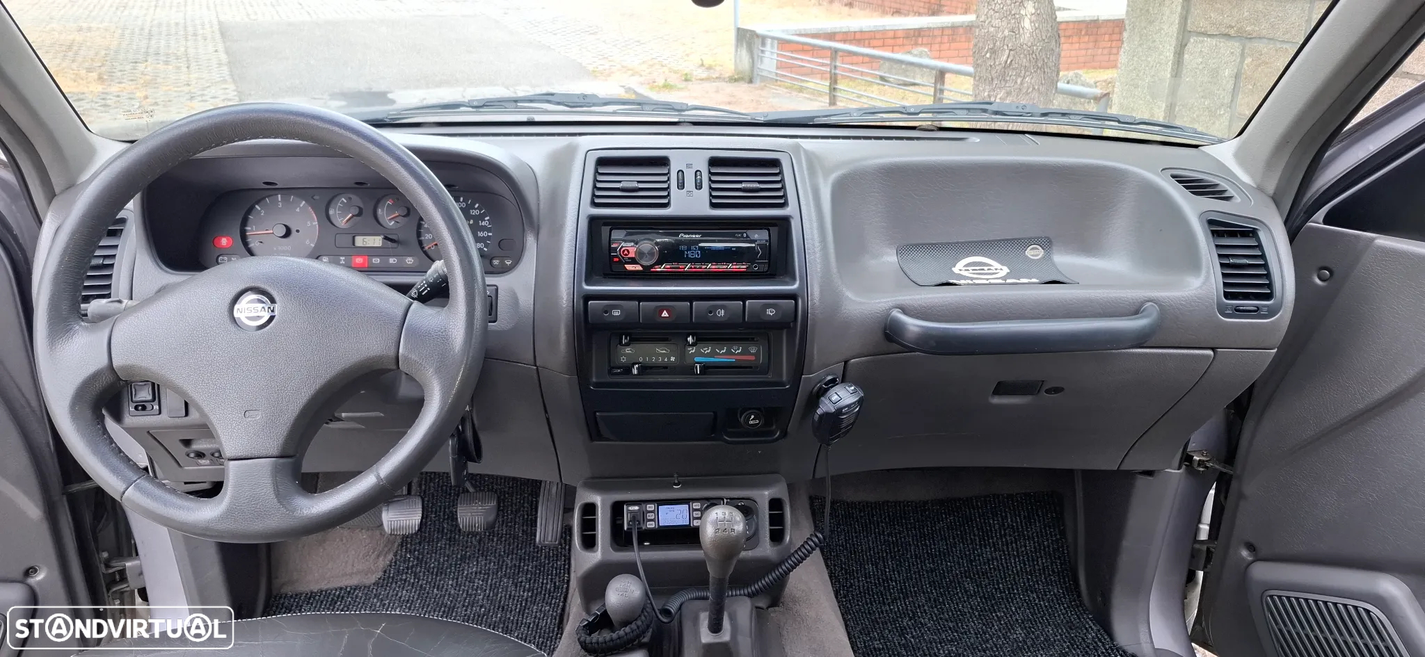 Nissan Terrano II 2.7 SGX - 19